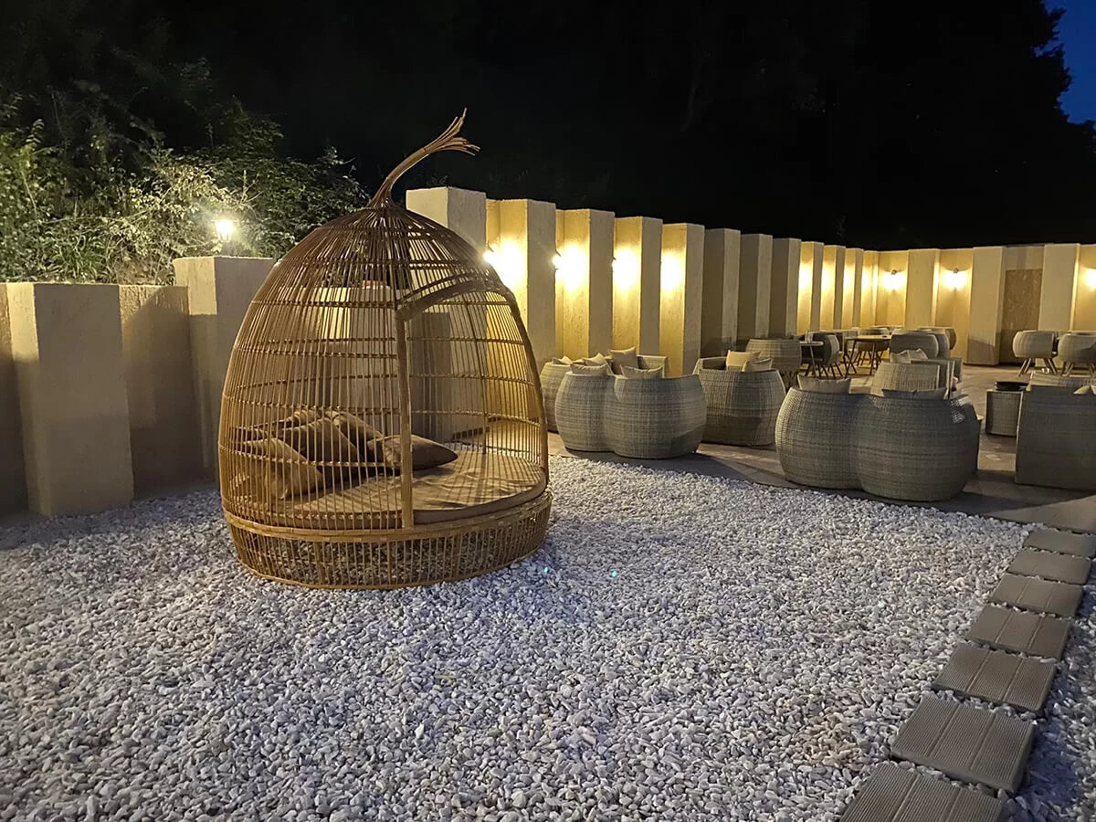 Piscină cu două insule