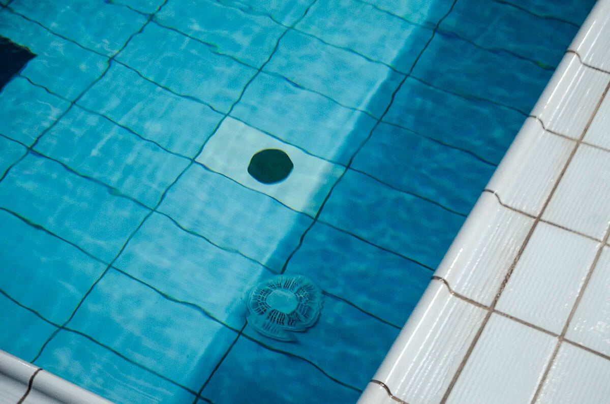 Recondiționare piscină World Class