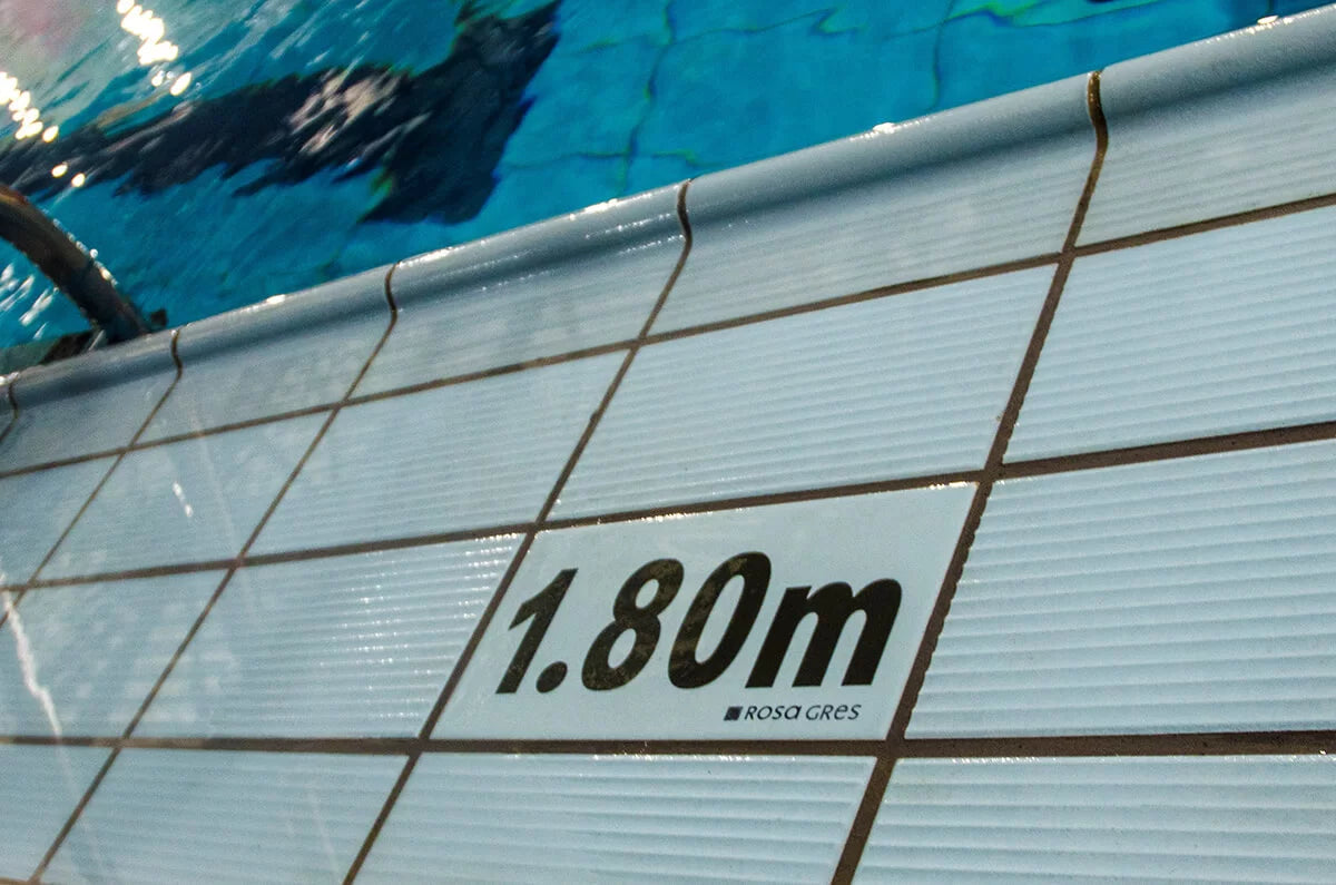 Recondiționare piscină World Class